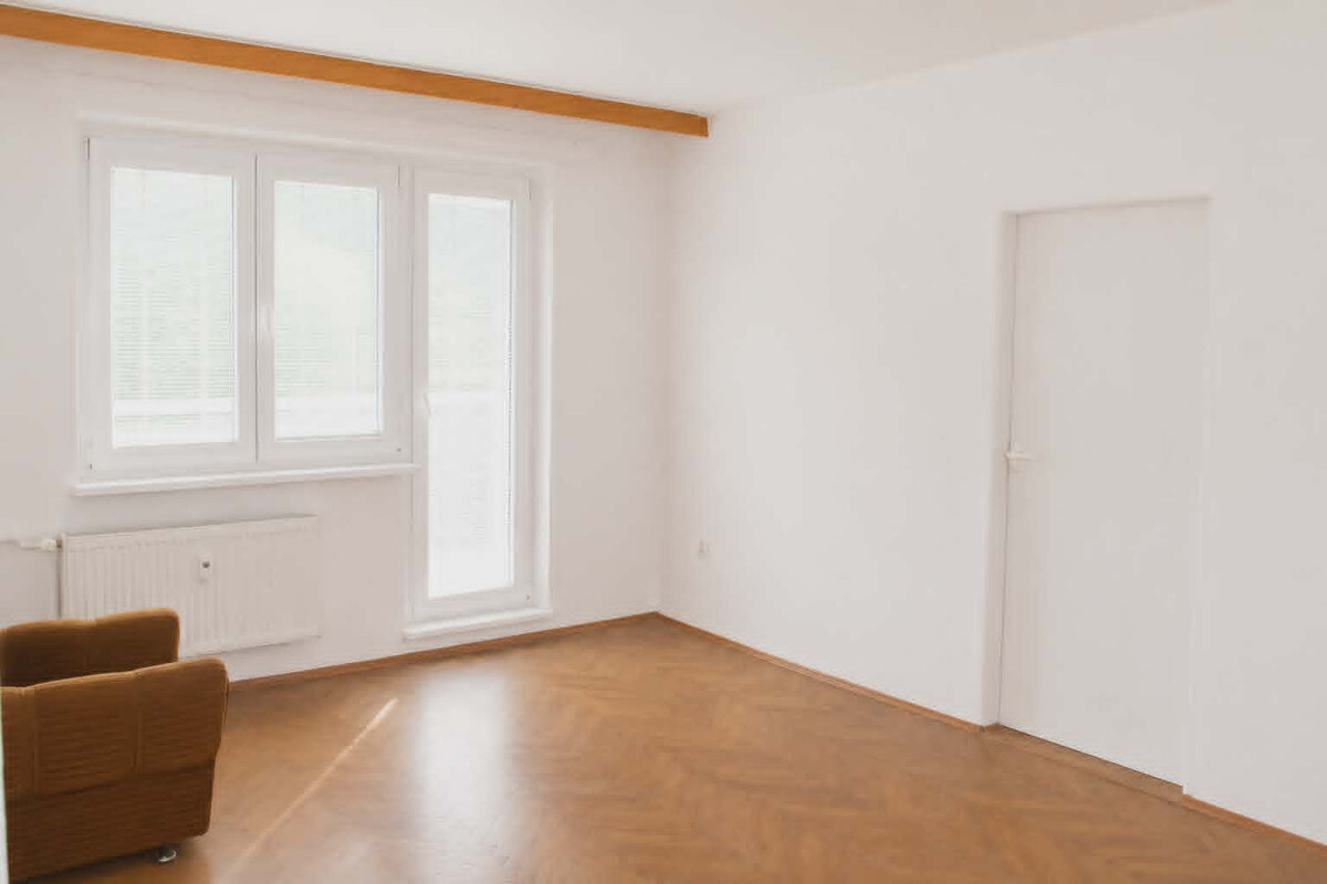 SPEKTRUM REALITY- Na Predaj 3-izbový byt, 62 m2 s balkónom, Handlová, ul. Prievidzská — foto 4
