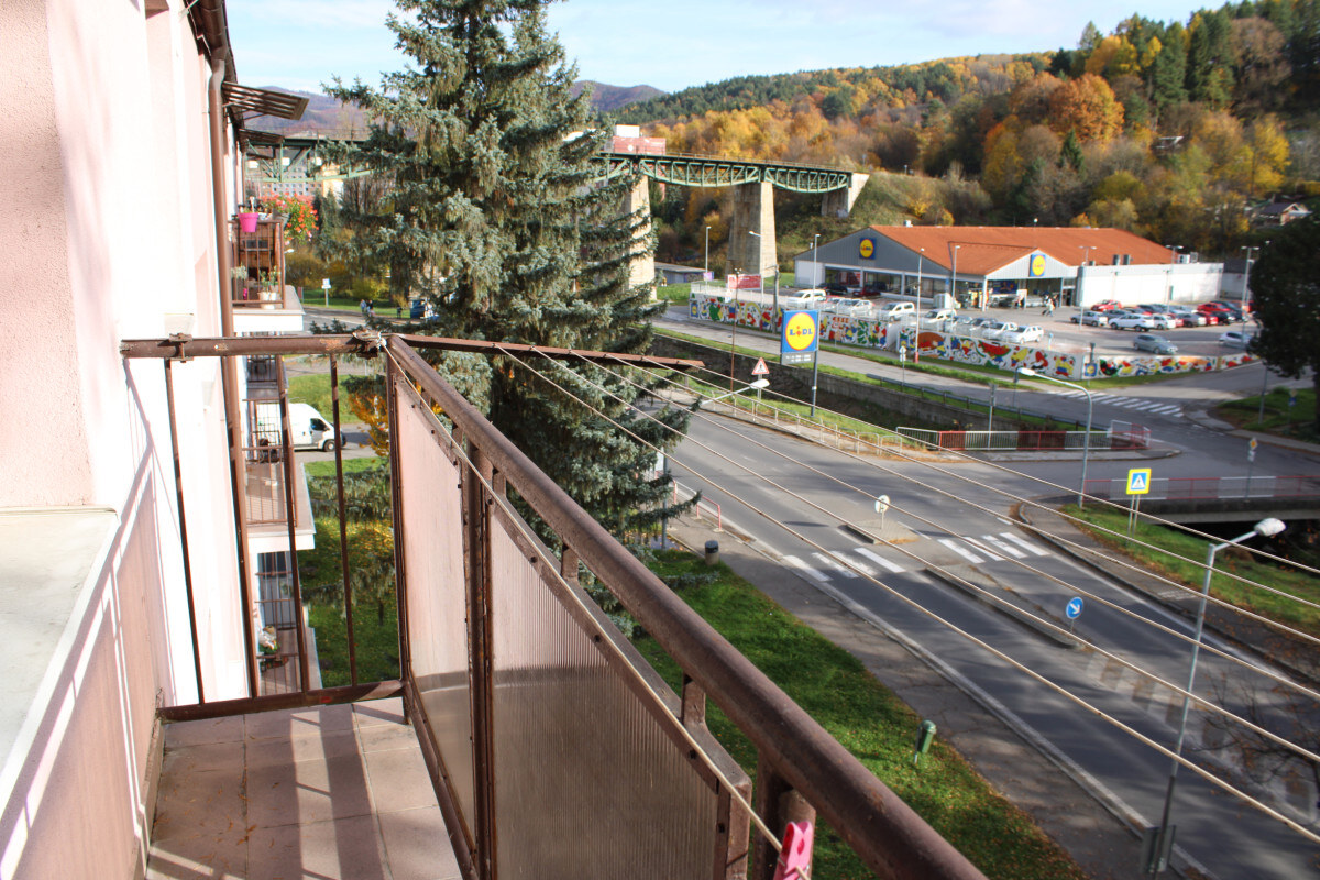SPEKTRUM REALITY- Na Predaj 3-izbový byt, 62 m2 s balkónom, Handlová, ul. Prievidzská — foto 10