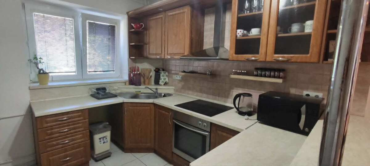 SPEKTRUM REALITY- Na PRENÁJOM komplet rekonštruovaný 2- izbový byt Handlová, ul. 29. Augusta — foto 3