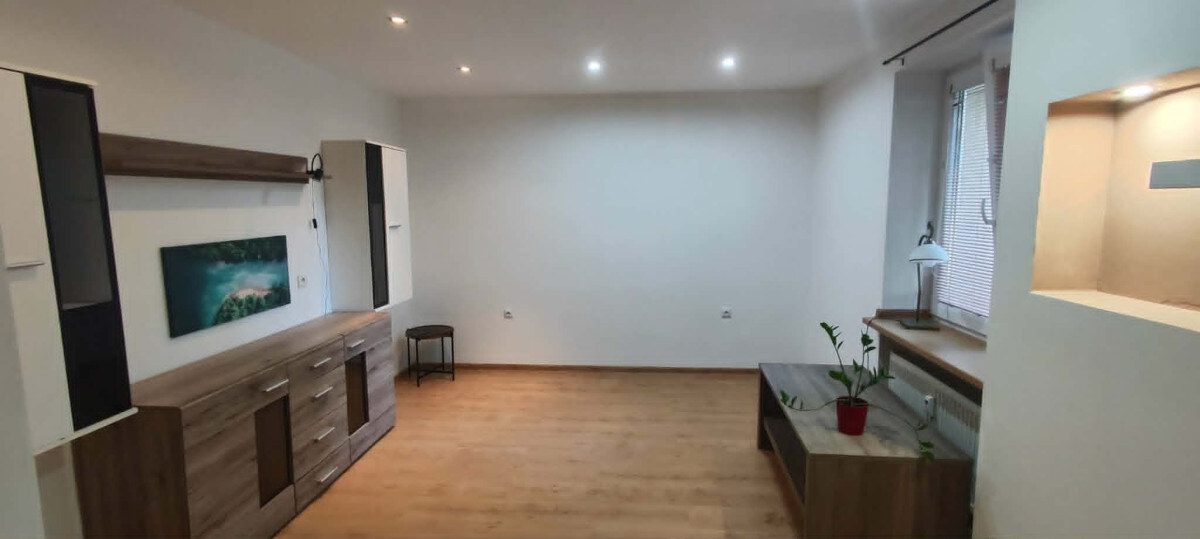SPEKTRUM REALITY- Na PRENÁJOM komplet rekonštruovaný 2- izbový byt Handlová, ul. 29. Augusta — foto 5