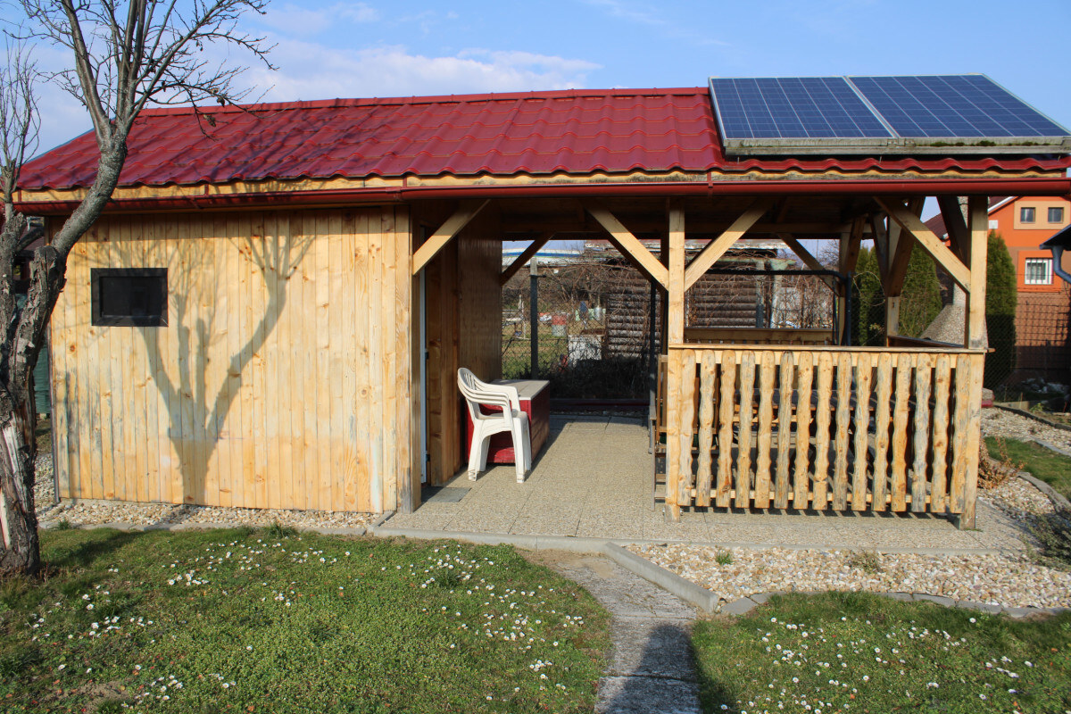 EXKLUZÍVNE- SPEKTRUM REALITY- Na Predaj záhradná chatka s pozemkom 218 m2,, záhradkárska osada " Partizánske — foto 2