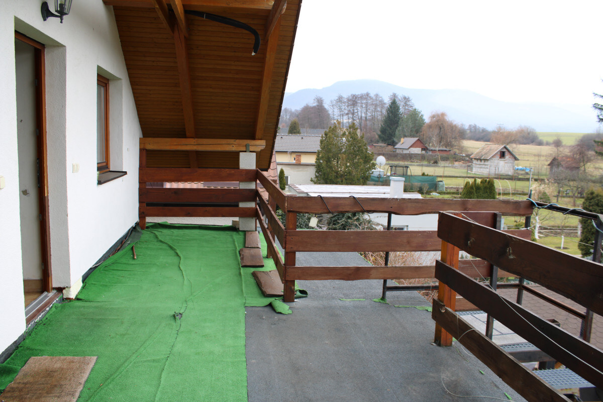 EXKLUZÍVNE-SPEKTRUM REALITY - Na PREDAJ Dvojgeneračný 7-izbový rodinný dom s garážou, Kamenec pod Vtáčnikom, okres Prievidza — foto 10
