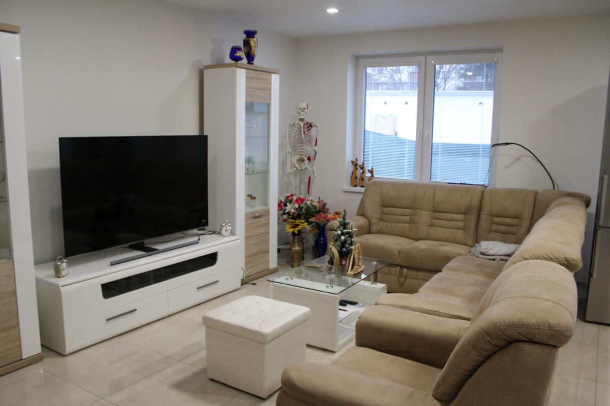 SPEKTRUM REALITY - Na PREDAJ Novostavbu- 4-izbový rodinný dom s garážou, okres Prievidza, ul. R. Jašíka — foto 7