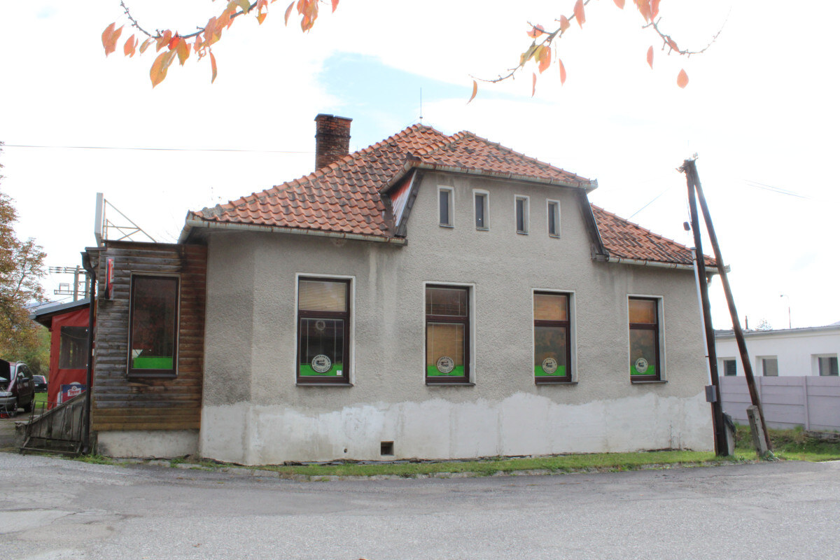 SPEKTRUM REALITY- Na predaj Rodinný dom/ objekt na podnikateľské účely s pozemkom 800 m2, Nitrianske Pravno, okres Prievidza