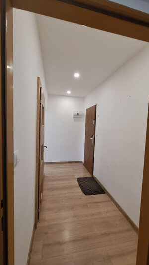 Rezervované...TOP/ Rybany - 2 izbový byt s loggiou a s garážou — foto 7