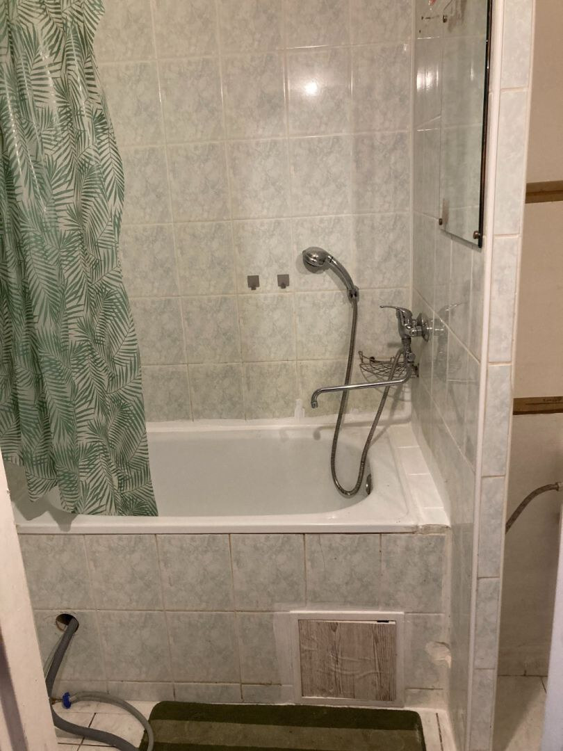 SPEKTRUM REALITY- Na PREDAJ garsónka, 23 m2 s loggiou, okres Žiar nad Hronom — foto 3