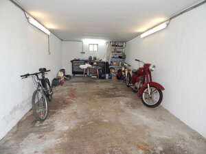 SPEKTRUM REALITY- Na PREDAJ  Garáž 28 m2, Handlová, ul. Mierové námestie — foto 3