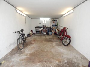 SPEKTRUM REALITY- Na PREDAJ  Garáž 28 m2, Handlová, ul. Mierové námestie — foto 5
