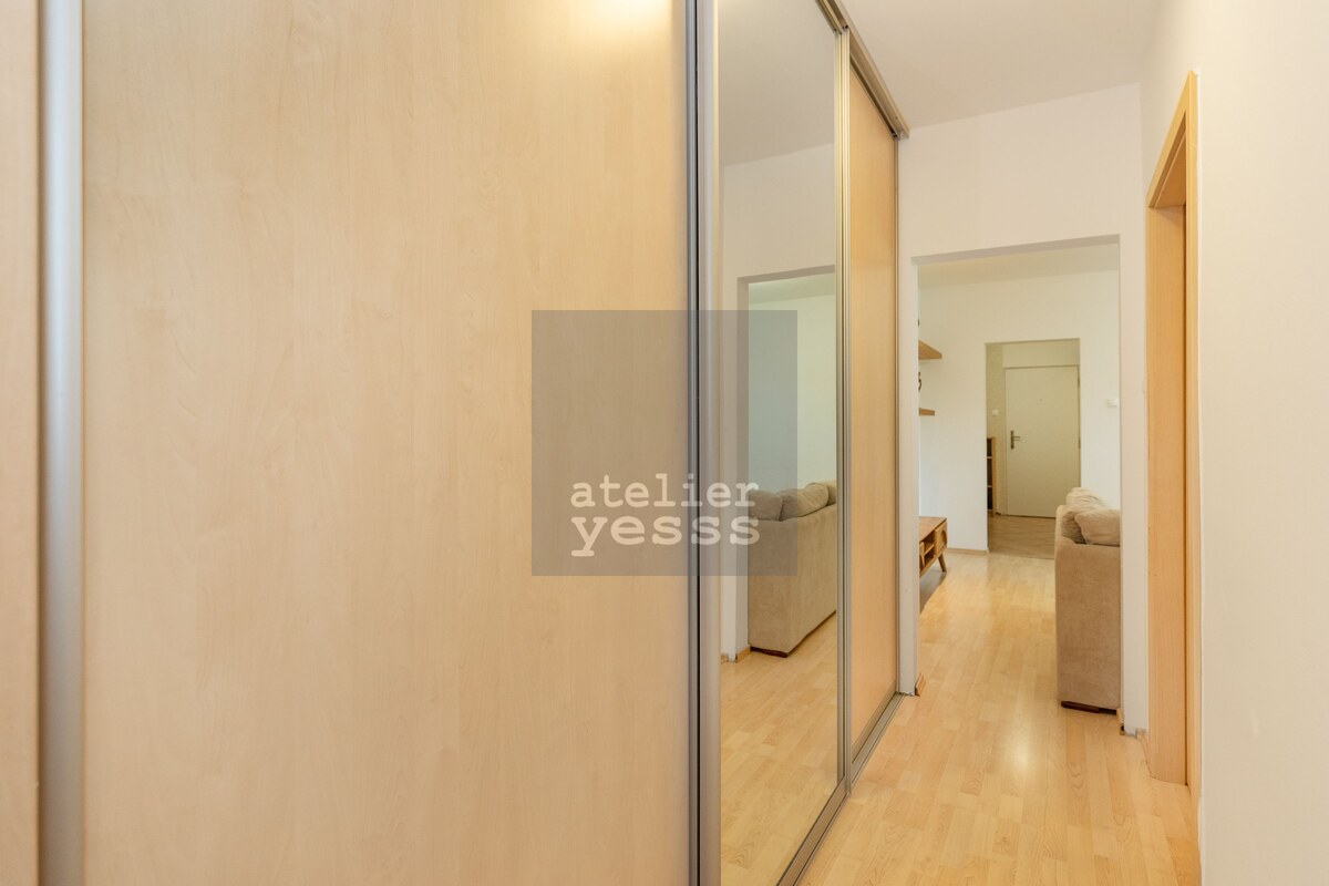 YESSS - Priestranný, kompletne zrekonštruovaný 3-izbový byt s lodžiou a balkónom v pokojnej časti Ružinova – Exnárova ulica — foto 23