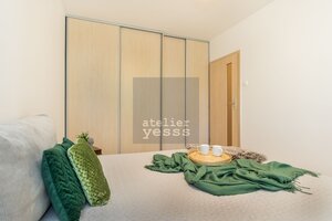 YESSS - Priestranný, kompletne zrekonštruovaný 3-izbový byt s lodžiou a balkónom v pokojnej časti Ružinova – Exnárova ulica — foto 20