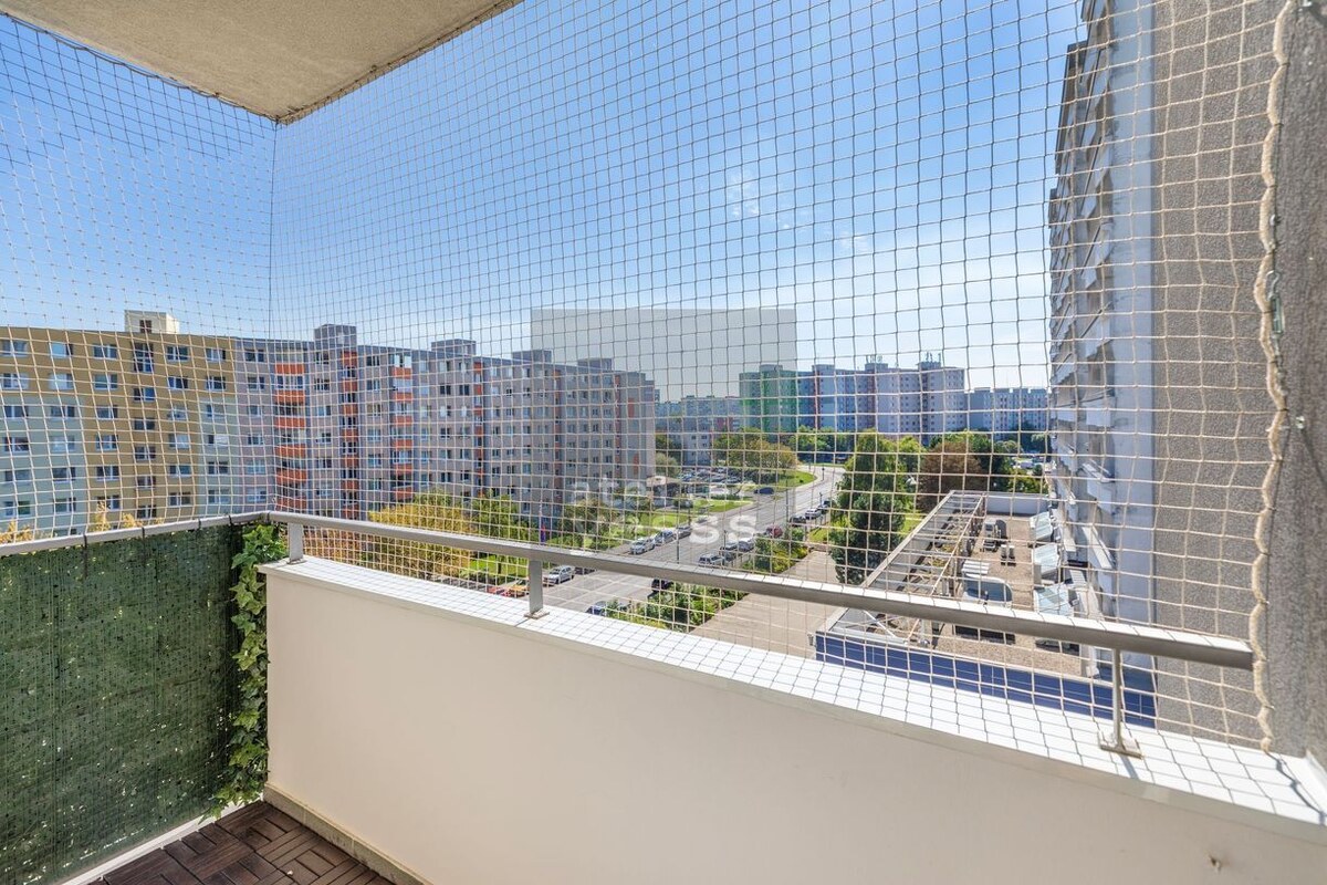 YESSS - Elegantný 3-izbový byt s nadčasovým štýlom – Rezidencia SOLAR - Budatínska, Petržalka — foto 9