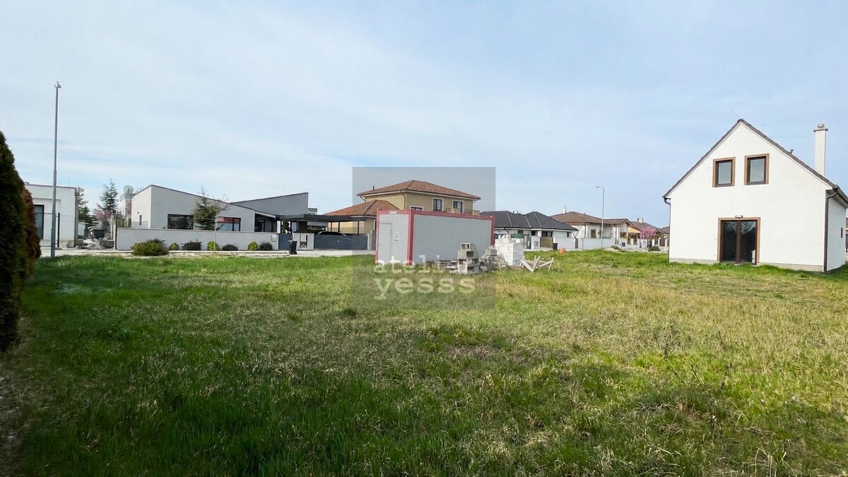 YESSS - 4-árový pozemok s vydaným stavebným povolením v Hrubej Borši — foto 4