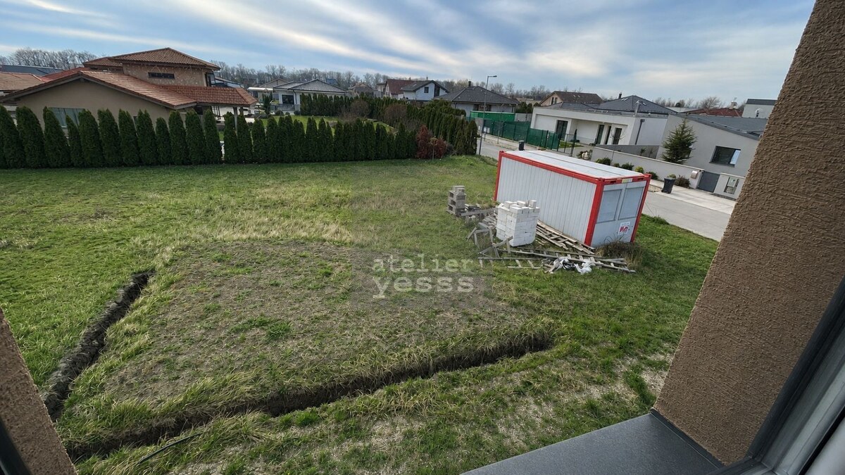 YESSS - 4-árový pozemok s vydaným stavebným povolením v Hrubej Borši — foto 5