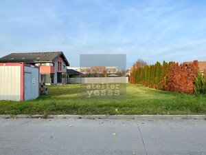 YESSS - 4-árový pozemok s vydaným stavebným povolením v Hrubej Borši — foto 1
