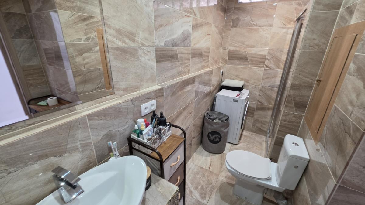 Predám veľký prerobený 2 izbový byt s 2 balkónmi Nábrežná NZ — foto 8
