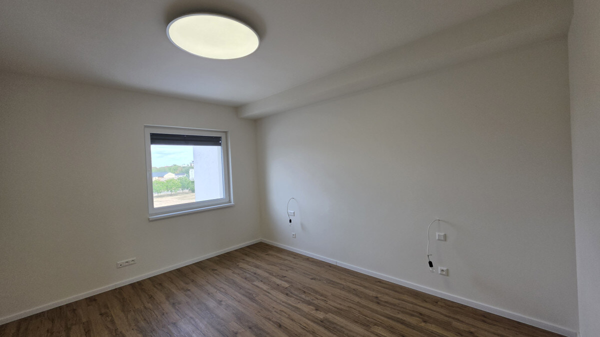 NOVOSTAVBA Predám 3 izbový byt v meste Nové Zámky — foto 6