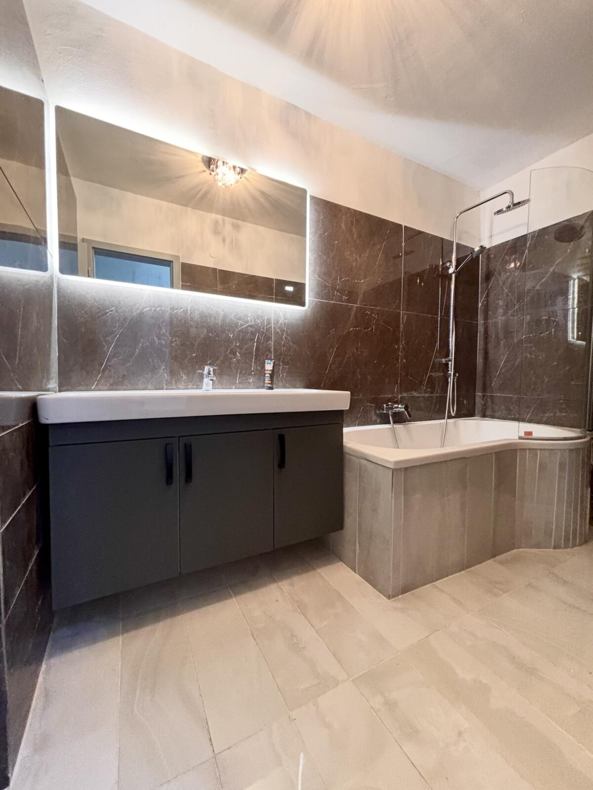 Ponúkame Vám na predaj moderný rodinný dom typu bungalov so samostatnými bytovými jednotkami — foto 13