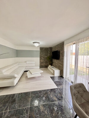 Ponúkame Vám na predaj moderný rodinný dom typu bungalov so samostatnými bytovými jednotkami — foto 9