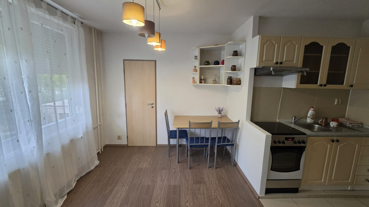 Ponúkam na PREDAJ 2- izbový byt Šafáriková Nové Zámky — foto 2