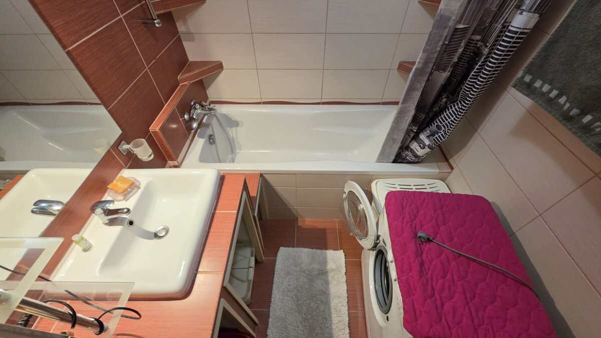 Ponúkam na PREDAJ 2- izbový byt Šafáriková Nové Zámky — foto 5