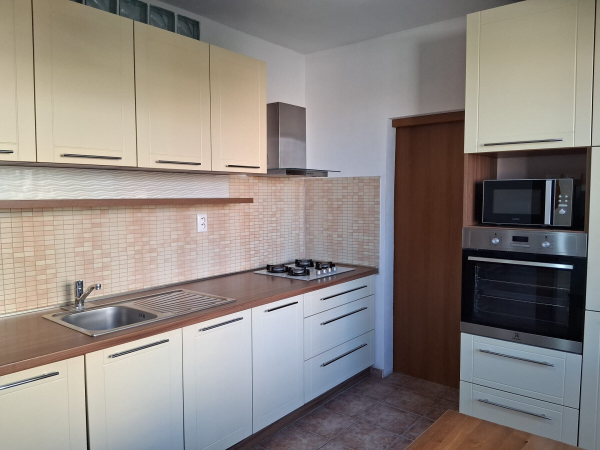 NA PRENÁJOM krásny 3-izbový byt na sídlisku MDŽ v Šuranoch — foto 5