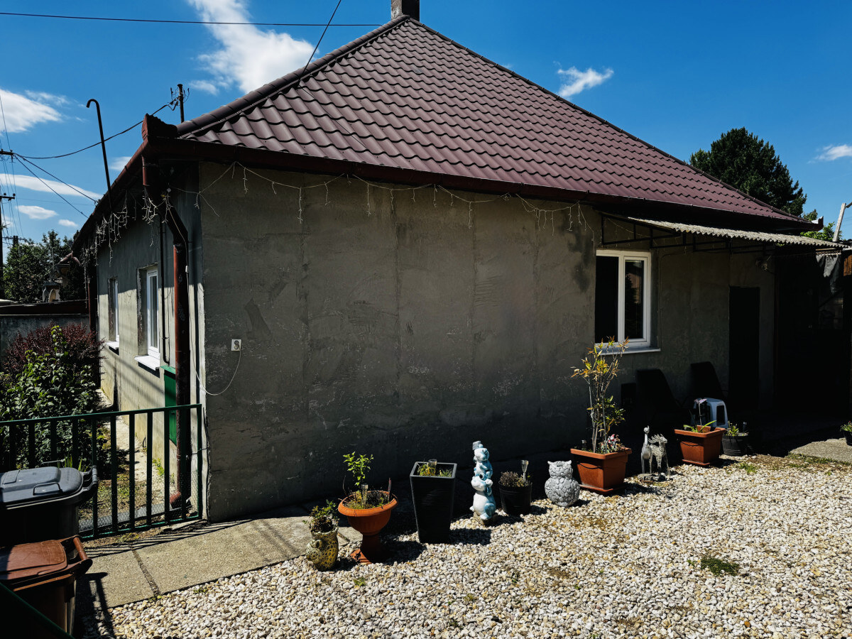 Ponúkame Vám na predaj rodinný dom v obľúbenej a vyhľadávanej časti mesta Kolárovo — foto 2
