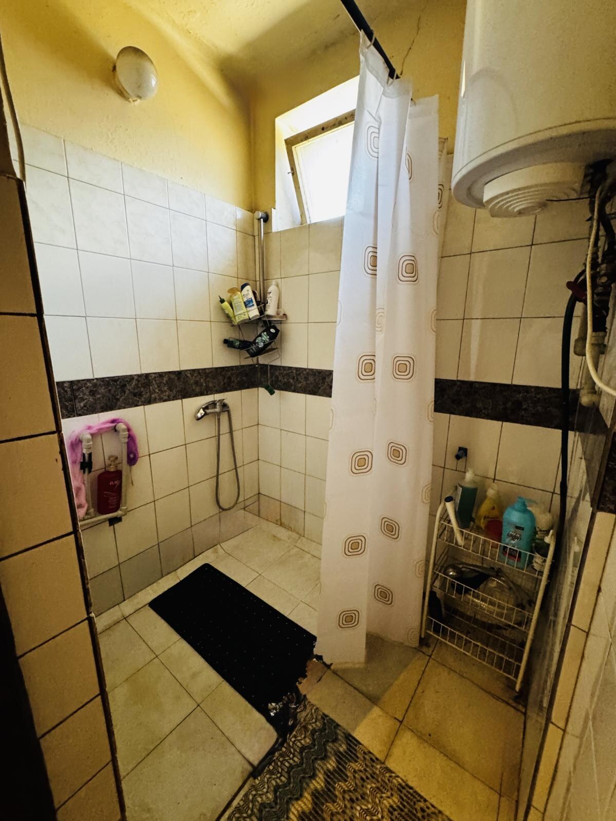 Ponúkame Vám na predaj rodinný dom v obľúbenej a vyhľadávanej časti mesta Kolárovo — foto 19