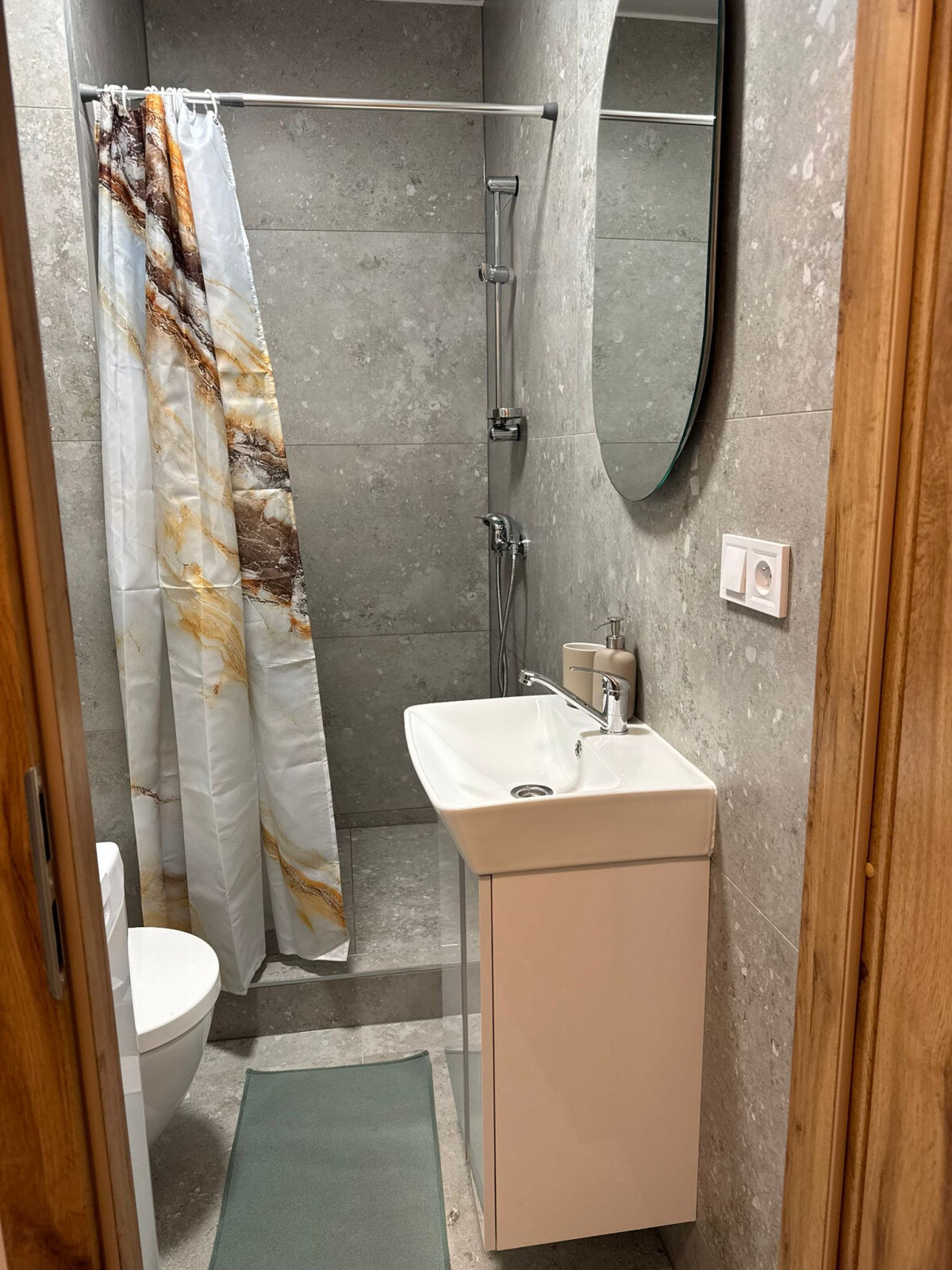 Ponúkam Vám na prenájom krásnu kompletne prerobenú garsónku v meste Nové Zámky — foto 4
