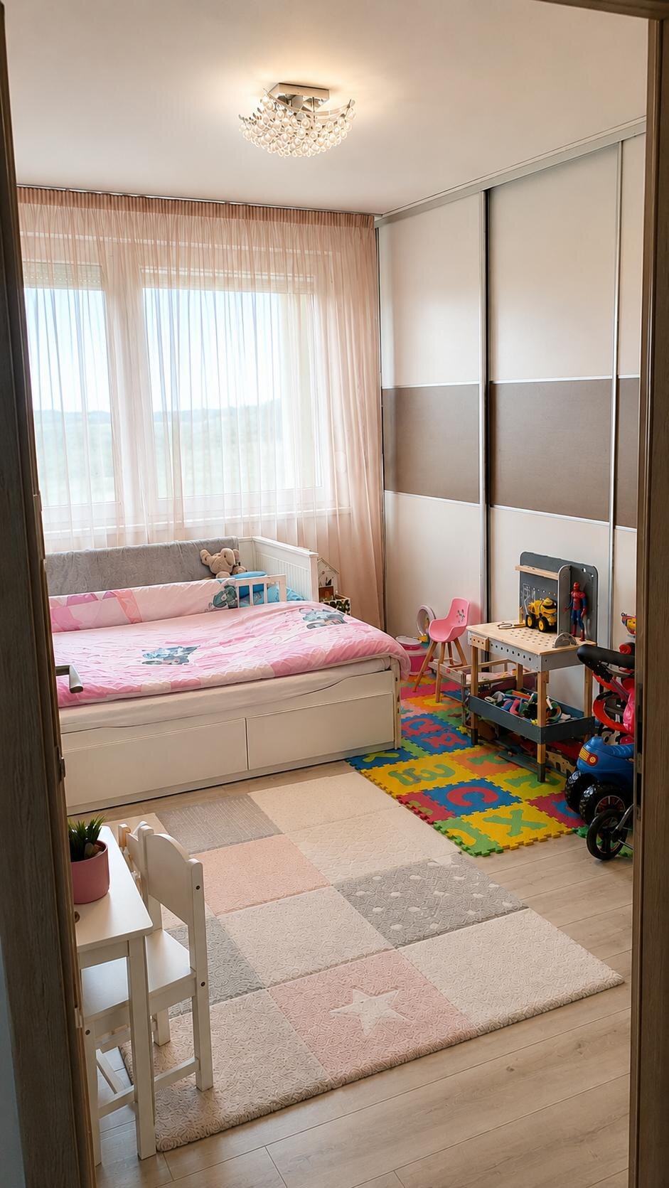 REZERVOVANÉ, Priestranný 3-izbový byt po kompletnej rekonštrukcii v Hurbanove — foto 10