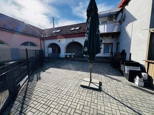 Ponúkame na prenájom obchodné priestory nachádzajúce sa v širšom centre mesta Nové Zámky na ulici Žerotínová bašta — foto 18