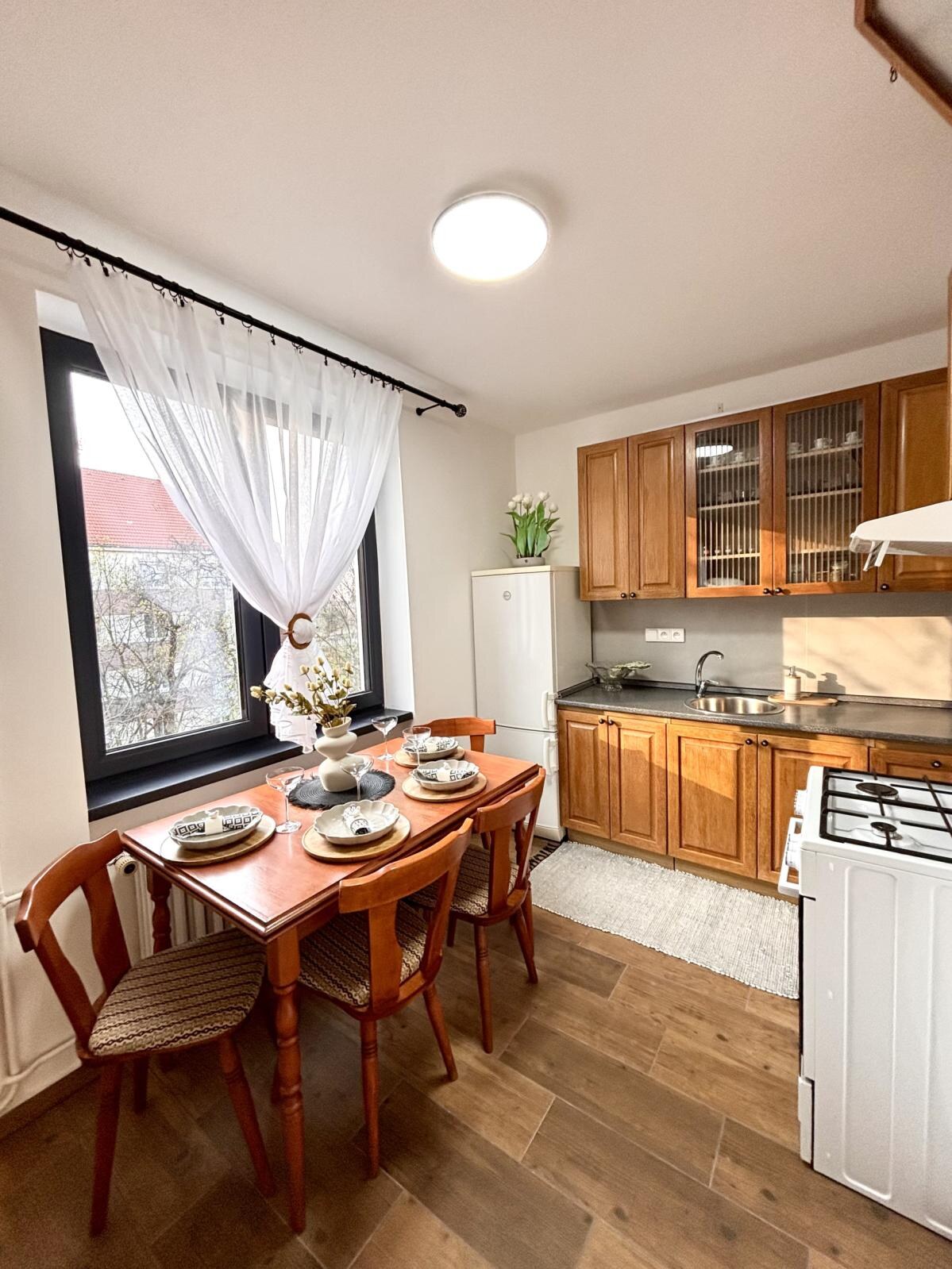Výrazne znížená cena! Ponúkame Vám na prenájom kompletne prerobený, krásny 3 izbový byt v centre mesta Nové Zámky — foto 14