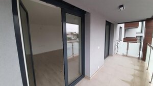 POSLEDNÝ 3 IZBOVÝ BYT NA PREDAJ!! Moderné bývanie v srdci Šurian . Komfort, štýl a jedinečná lokalita na dosah. — foto 14