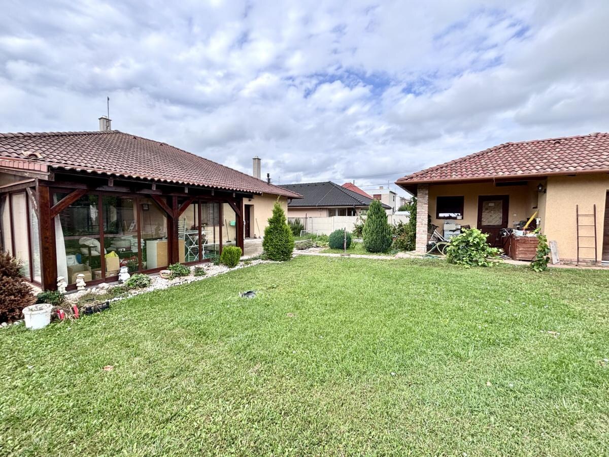 Znížená cena! Ponúkame Vám na predaj 5 izbový rodinný dom v obci Bajč — foto 20
