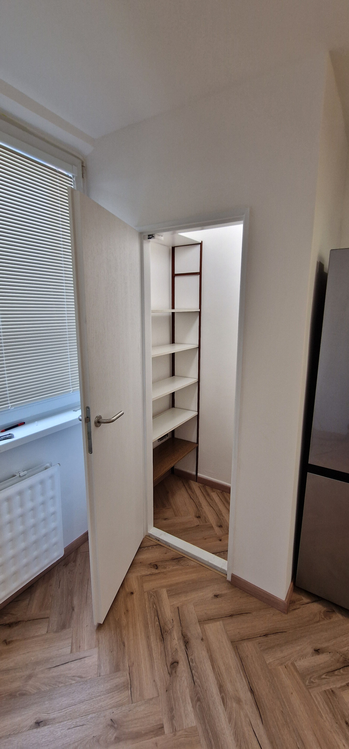 Prenajmem kompletne na novo prerobený 1 izbový byt Nábrežná Nové Zámky — foto 3