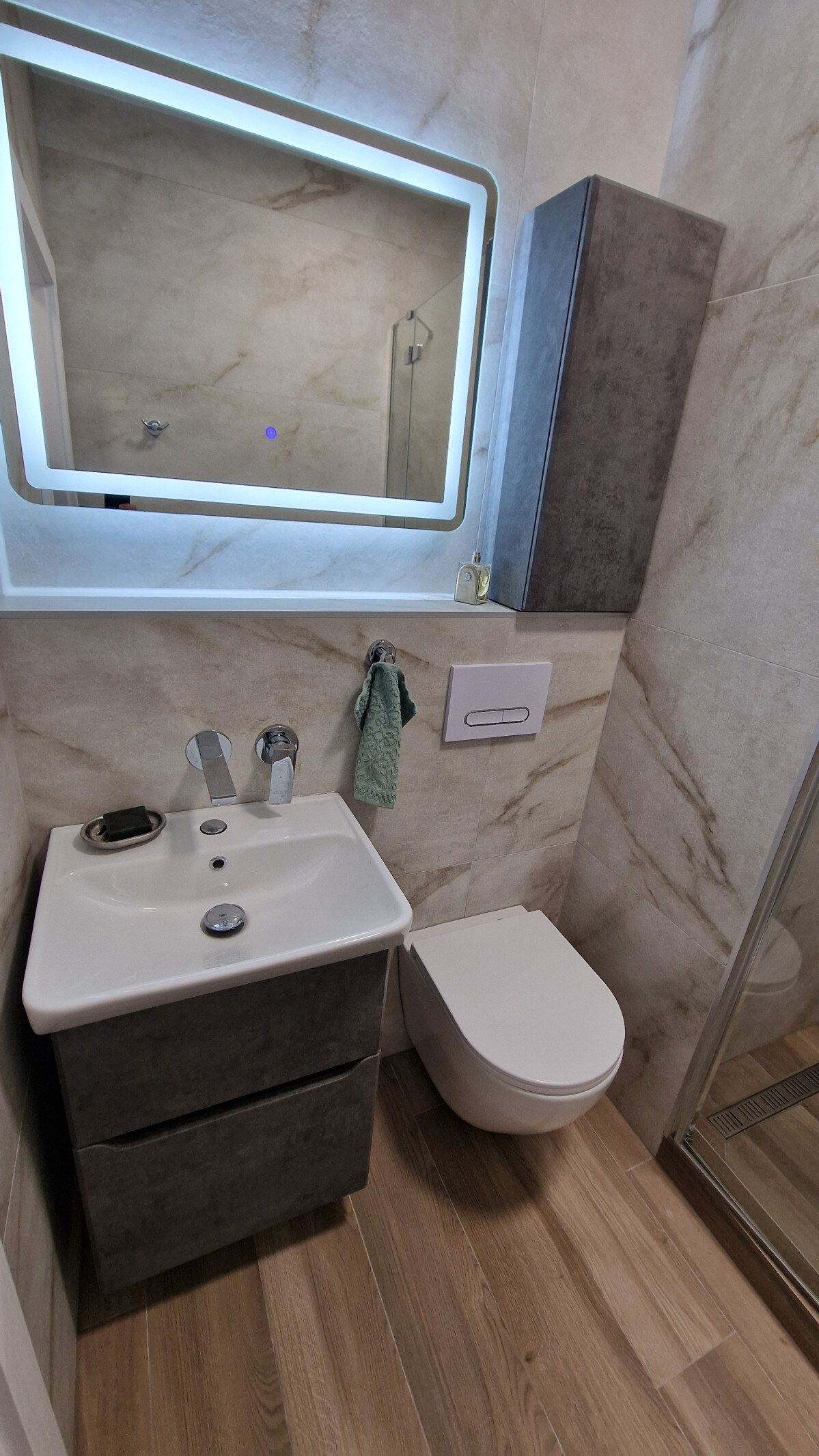 Prenajmem kompletne na novo prerobený 1 izbový byt Nábrežná Nové Zámky — foto 5