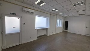 Prenájom obchodo administratívný priestor CENTRUM Nové Zámky — foto 12