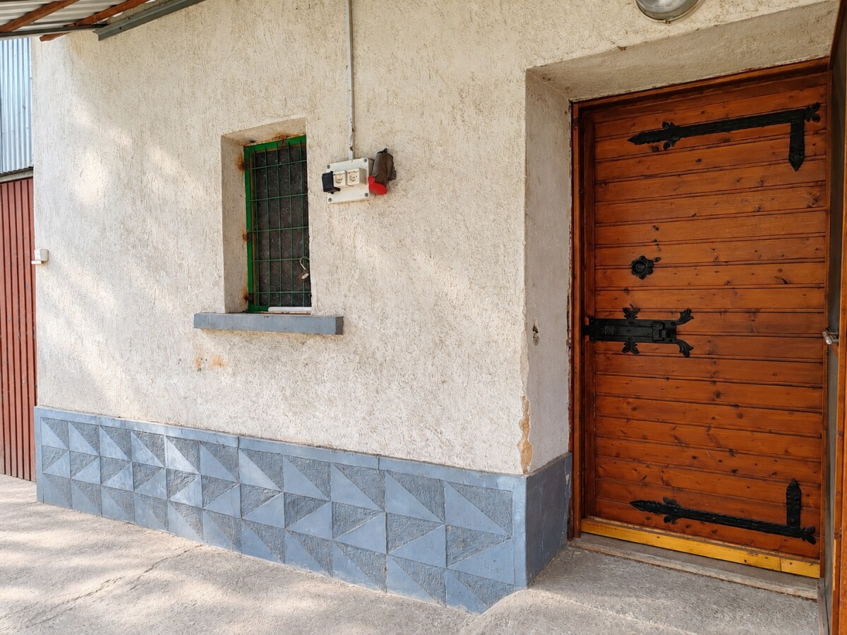 MAĎARSKO_ zrekonštruovaný 3 iz. RD +ďalší dom_ solárne panely — foto 12