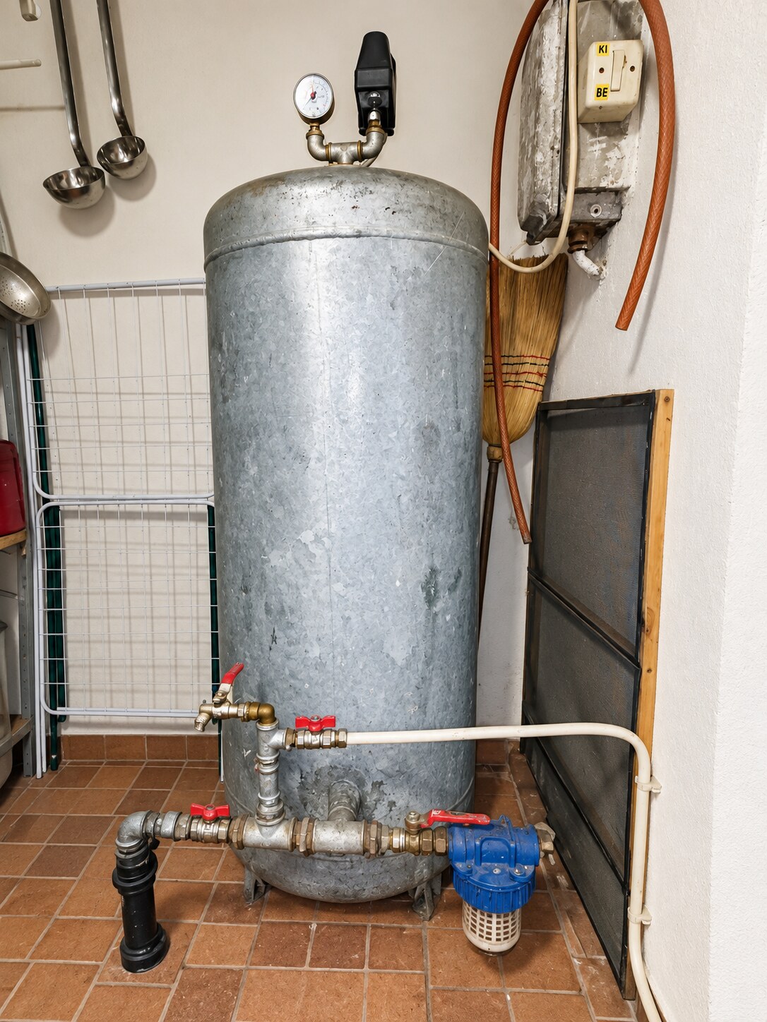 MAĎARSKO_ zrekonštruovaný 3 iz. RD +ďalší dom_ solárne panely — foto 23