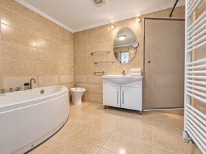 MAĎARSKO_ zrekonštruovaný 3 iz. RD +ďalší dom_ solárne panely — foto 7