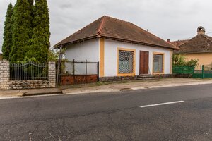 NA PREDAJ _ Rodinný dom v prostredí maďarského vidieka — foto 13