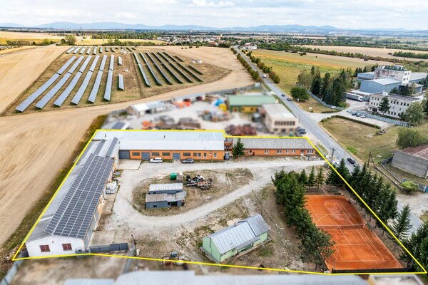 NA PREDAJ _ INVESTIČNÝ KOMERČNÝ AREÁL +tenisový kurt + NOVOSTAVBA RD