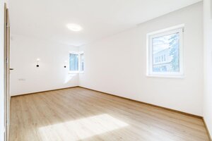 NA PREDAJ _ INVESTIČNÝ KOMERČNÝ AREÁL +tenisový kurt + NOVOSTAVBA RD — foto 14