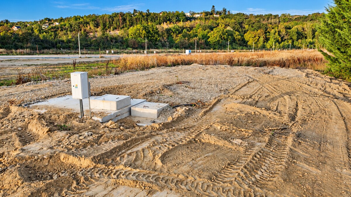 STAVEBNÝ POZEMOK 514 m² – RATNOVCE, LEN KÚSOK OD PIEŠŤAN — foto 2