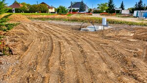 STAVEBNÝ POZEMOK 516 m² – RATNOVCE, LEN KÚSOK OD PIEŠŤAN — foto 3