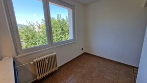 Na predaj 3-izbový byt s balkónom po rozsiahlej rekonštrukcií - NMnV — foto 6