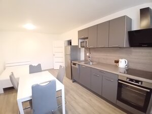Prenájom krásny, nadštandardný 2-izbový byt + loggia, v príjemnom pros — foto 1