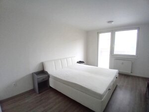 Prenájom krásny, nadštandardný 2-izbový byt + loggia, v príjemnom pros — foto 6