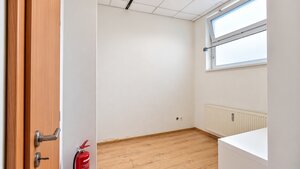 Na prenájom obchodný priestor 44 m², Seberíniho, Ružinov - Pošeň — foto 4