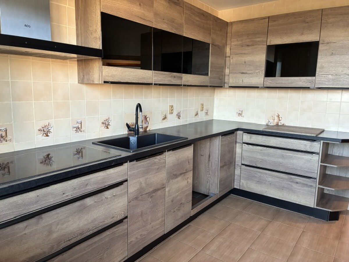 EZKLUZÍVNE* Predám 2 izbový byt Ilava, ul. SNP - 58 m2 — foto 3