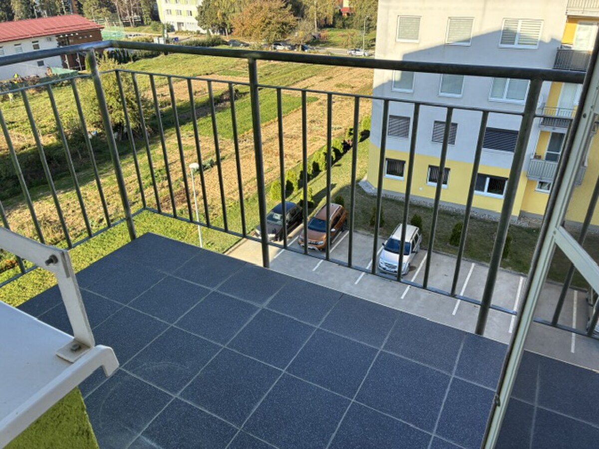 EZKLUZÍVNE* Predám 2 izbový byt Ilava, ul. SNP - 58 m2 — foto 7